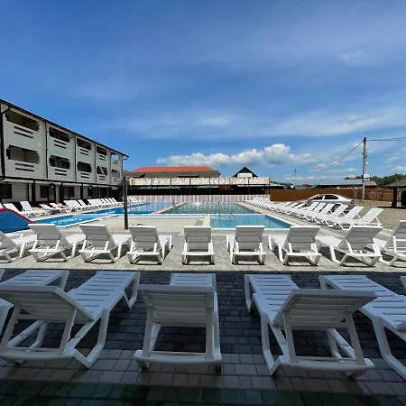 Hotel золотий павлін