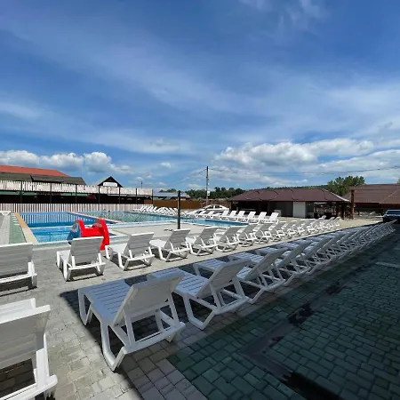 золотий павлін *