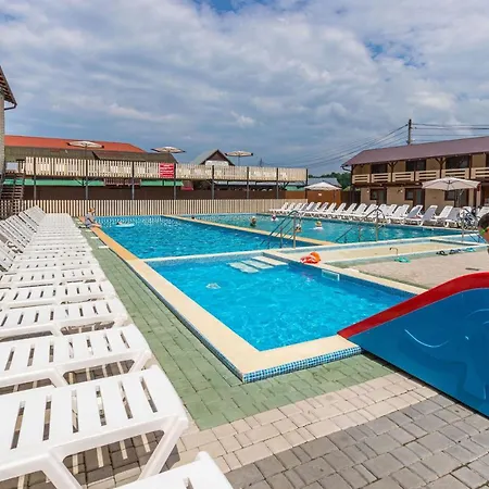 Hotel золотий павлін Solotvyno