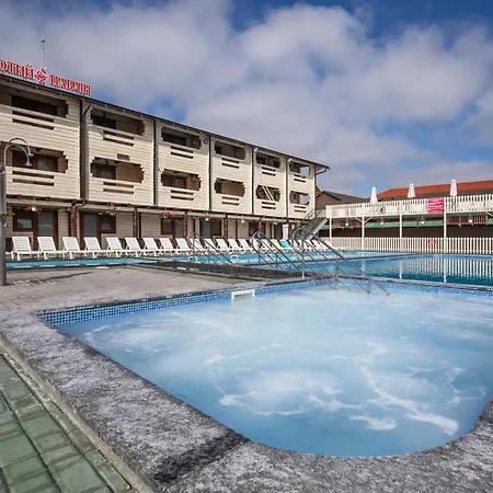 золотий павлін Hotel