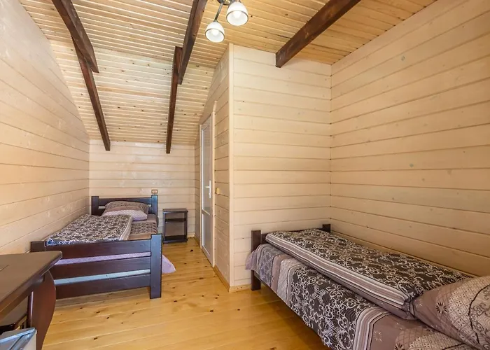 золотий павлін Otel