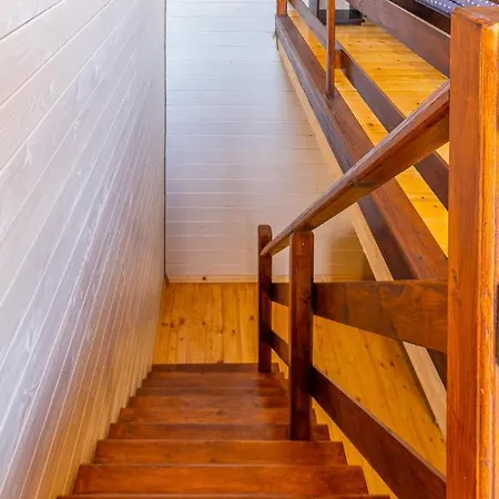 Hotel золотий павлін *